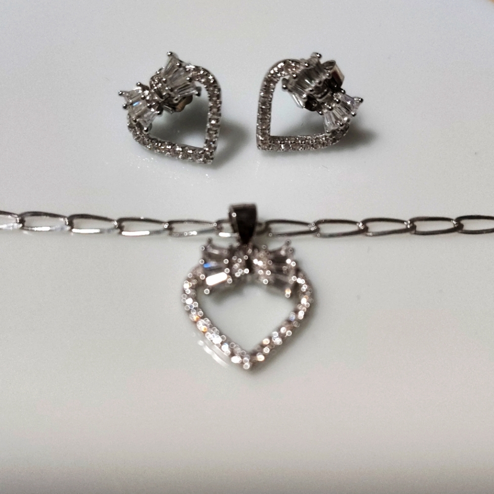925 Italian silver and zirconia Heart and Bow Necklace and earrings